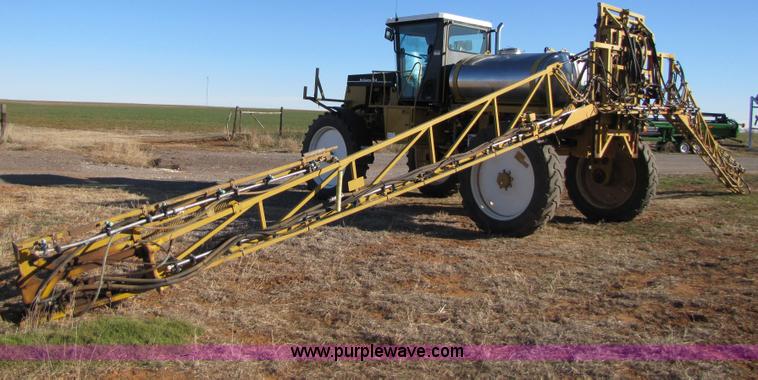 image for item B2197 1998 Ag-Chem RoGator 854 sprayer