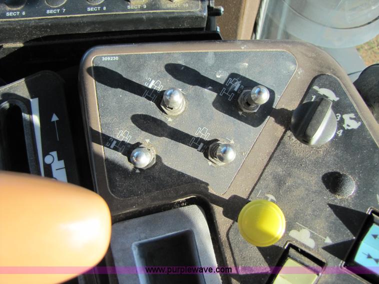 image for item B2197 1998 Ag-Chem RoGator 854 sprayer