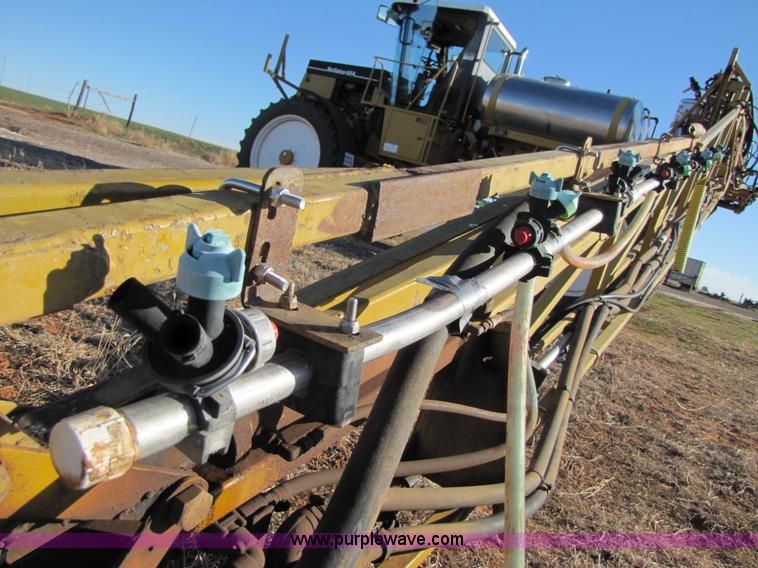image for item B2197 1998 Ag-Chem RoGator 854 sprayer
