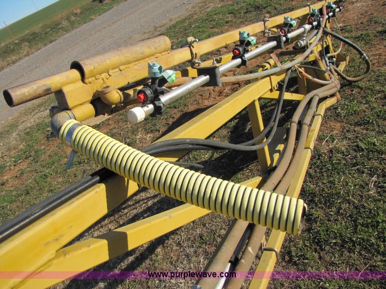 image for item B2197 1998 Ag-Chem RoGator 854 sprayer