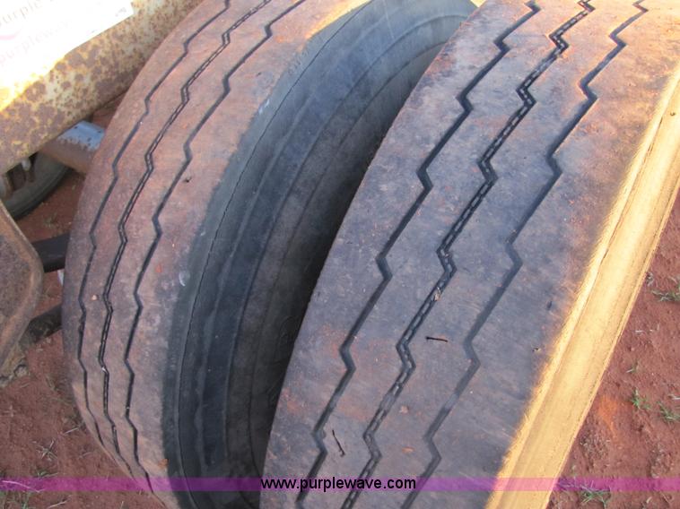 image for item B2202 Dual tandem axle converter dolly