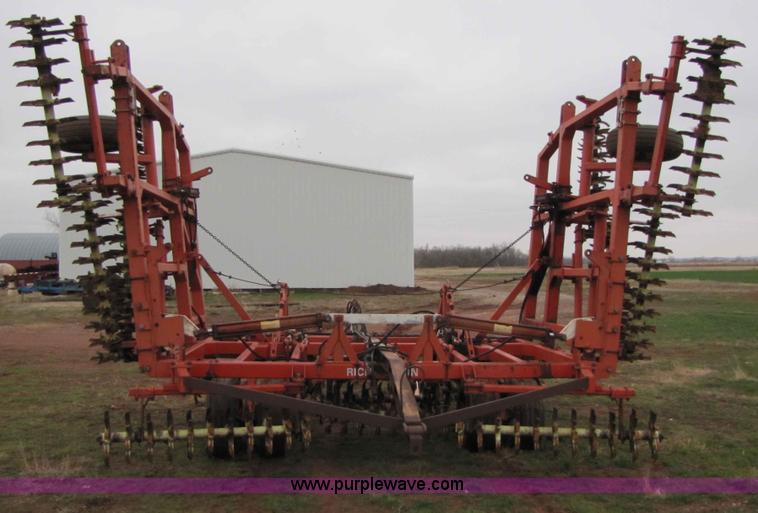 image for item B2206 Richardson 30' mulch treader picker