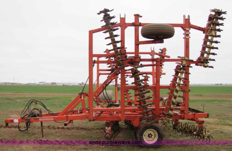 image for item B2206 Richardson 30' mulch treader picker