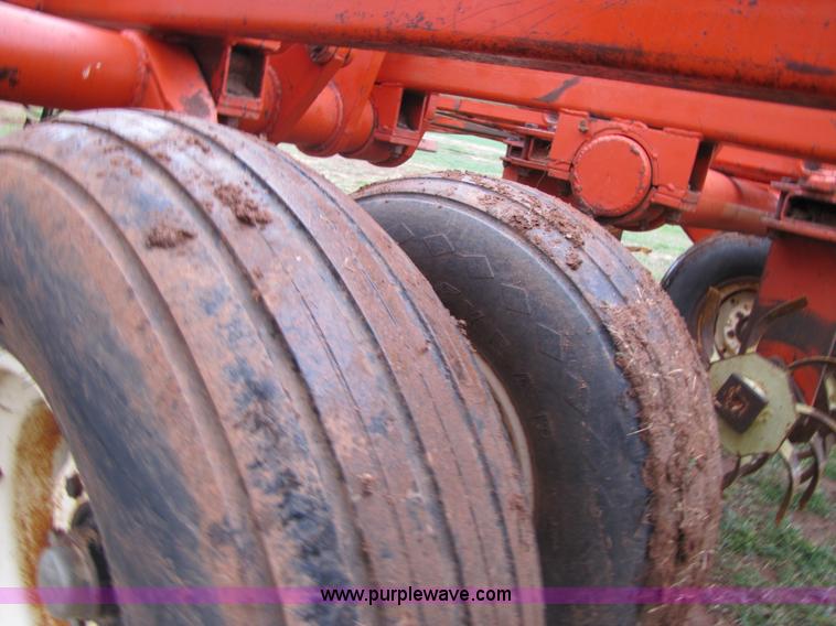 image for item B2206 Richardson 30' mulch treader picker