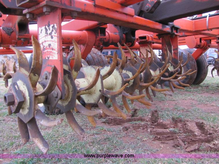 image for item B2206 Richardson 30' mulch treader picker