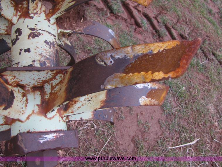 image for item B2206 Richardson 30' mulch treader picker