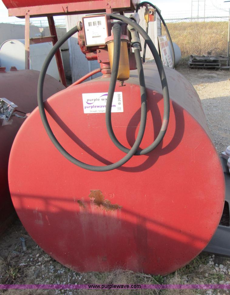 image for item B2600 500 gallon fuel tank