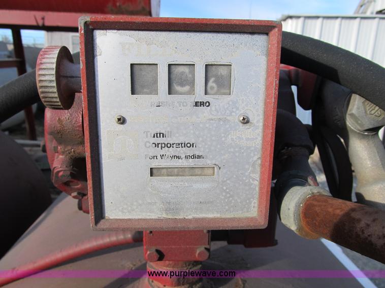image for item B2600 500 gallon fuel tank