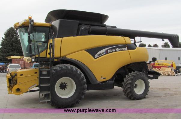 image for item B5093 2006 New Holland CR970 twin rotor combine