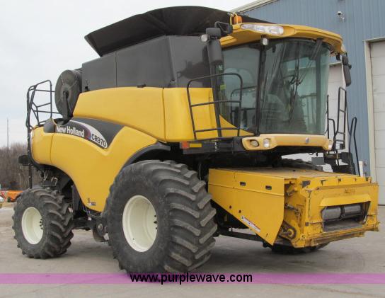 image for item B5093 2006 New Holland CR970 twin rotor combine