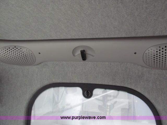 image for item B5093 2006 New Holland CR970 twin rotor combine