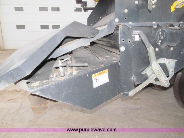 image for item B5093 2006 New Holland CR970 twin rotor combine