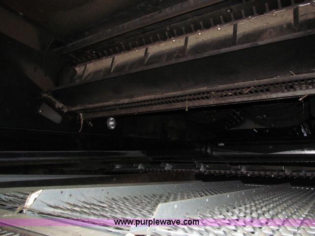 image for item B5093 2006 New Holland CR970 twin rotor combine