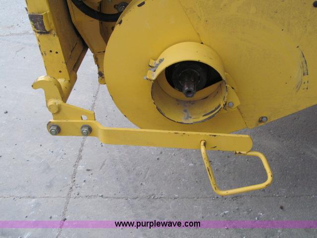 image for item B5093 2006 New Holland CR970 twin rotor combine