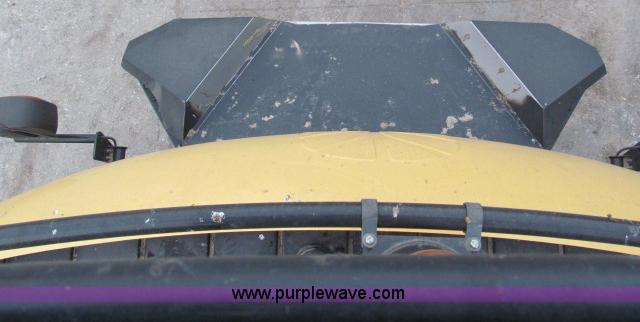 image for item B5093 2006 New Holland CR970 twin rotor combine