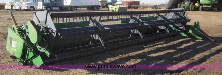 image for item B5597 1990 John Deere 925 flex head