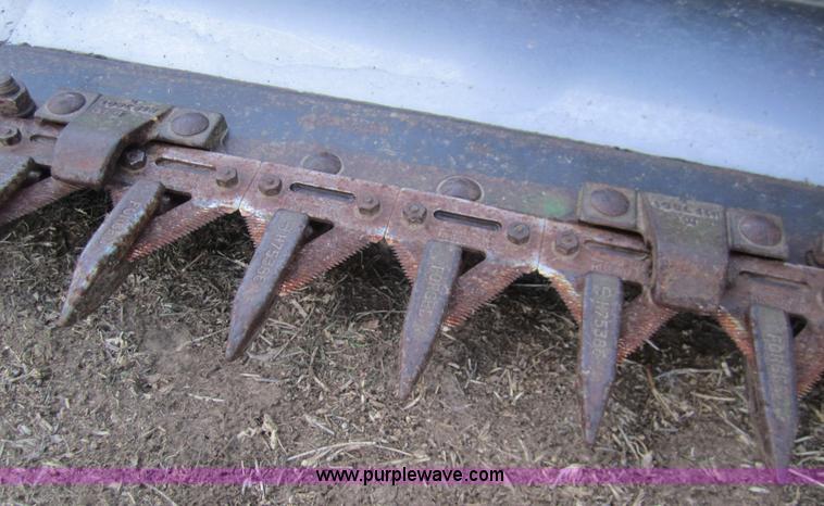 image for item B5597 1990 John Deere 925 flex head