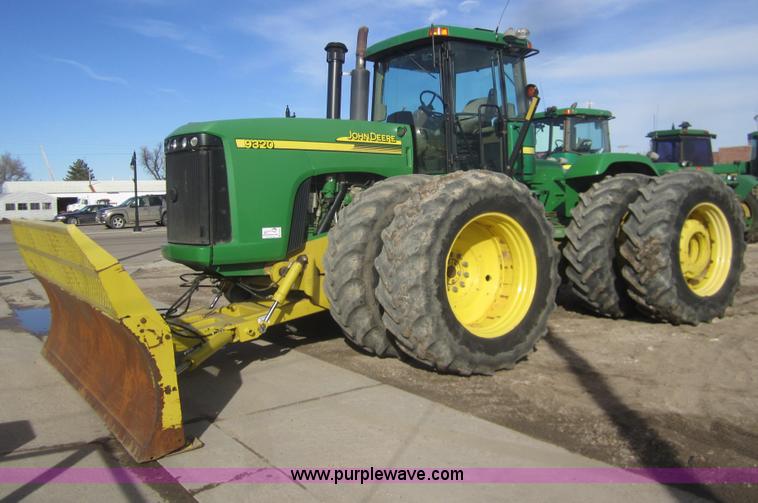 image for item B5613 2002 John Deere 9320 4WD tractor