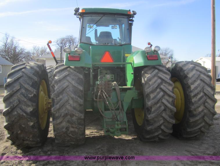 image for item B5613 2002 John Deere 9320 4WD tractor