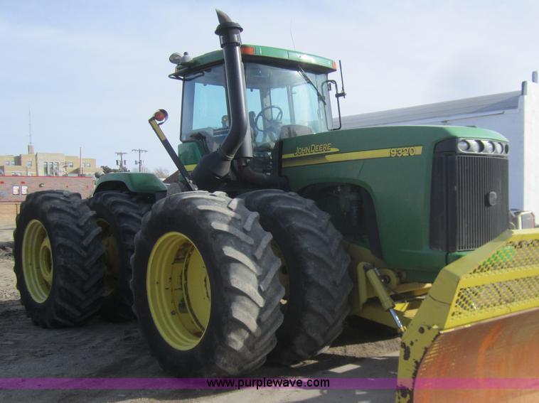 image for item B5613 2002 John Deere 9320 4WD tractor