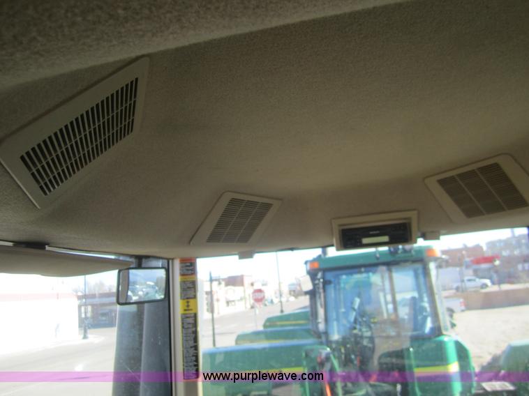 image for item B5613 2002 John Deere 9320 4WD tractor