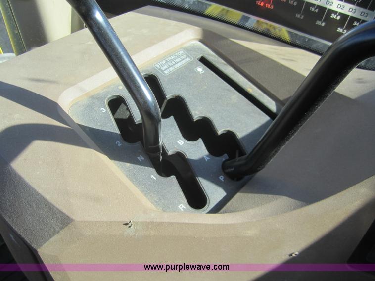 image for item B5613 2002 John Deere 9320 4WD tractor