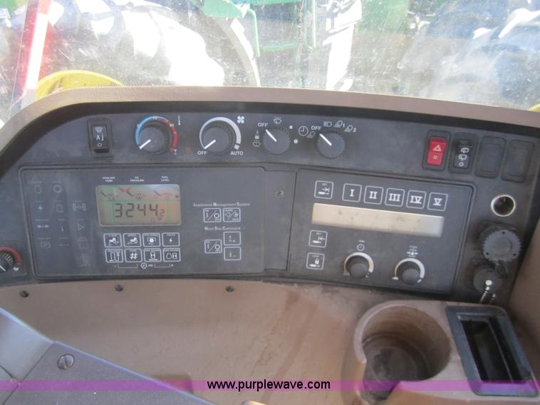 image for item B5613 2002 John Deere 9320 4WD tractor