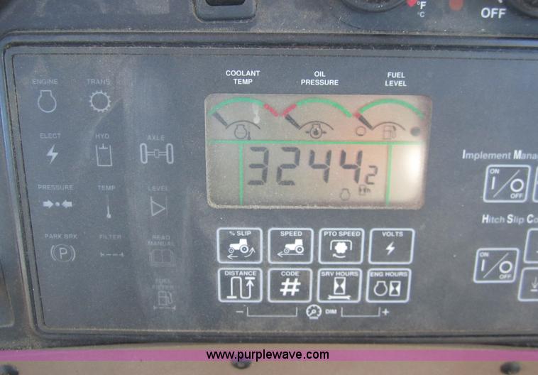 image for item B5613 2002 John Deere 9320 4WD tractor