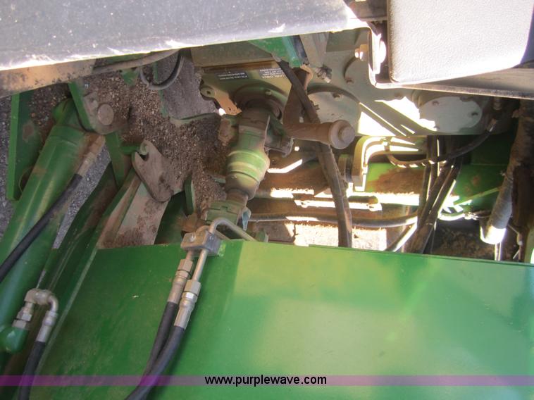 image for item B5613 2002 John Deere 9320 4WD tractor