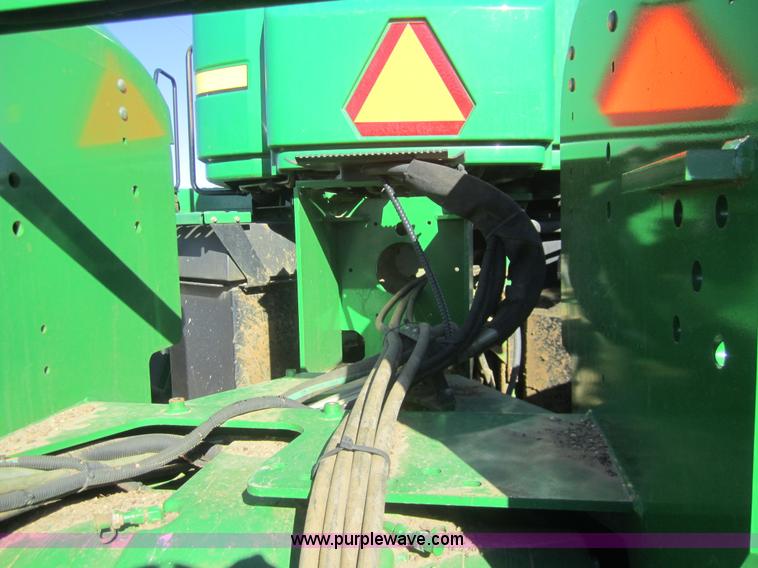 image for item B5613 2002 John Deere 9320 4WD tractor