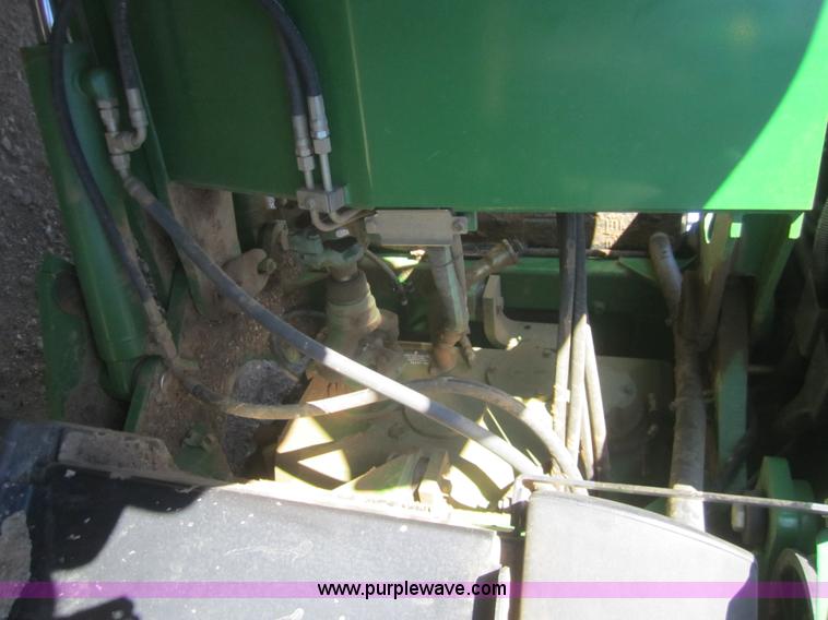 image for item B5613 2002 John Deere 9320 4WD tractor