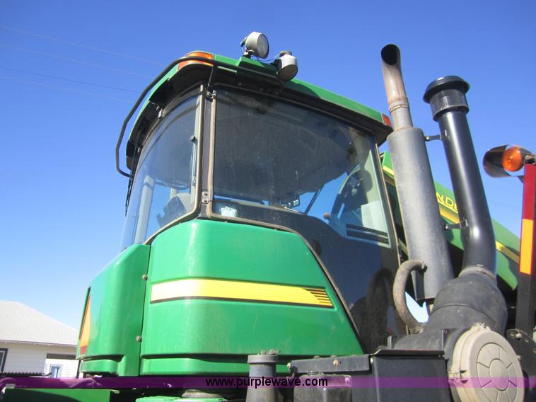 image for item B5613 2002 John Deere 9320 4WD tractor