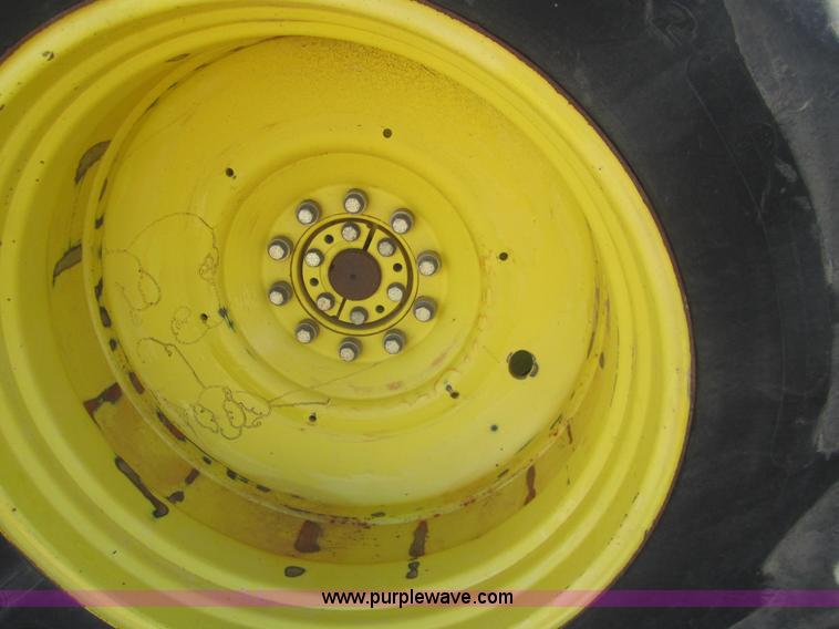 image for item B5613 2002 John Deere 9320 4WD tractor