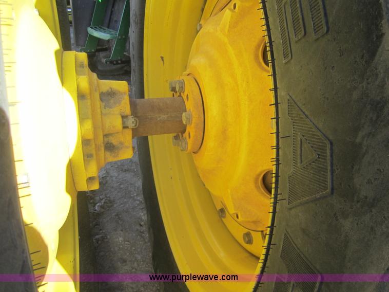 image for item B5613 2002 John Deere 9320 4WD tractor