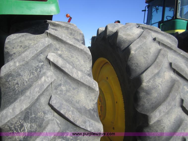 image for item B5613 2002 John Deere 9320 4WD tractor