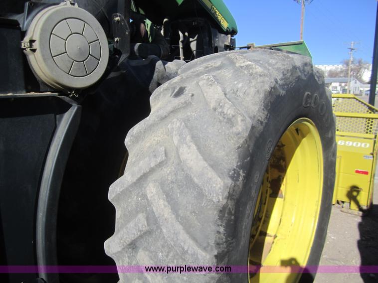 image for item B5613 2002 John Deere 9320 4WD tractor