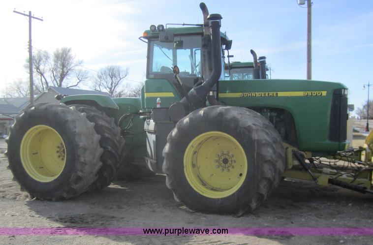 image for item B5614 2001 John Deere 9400 4WD tractor