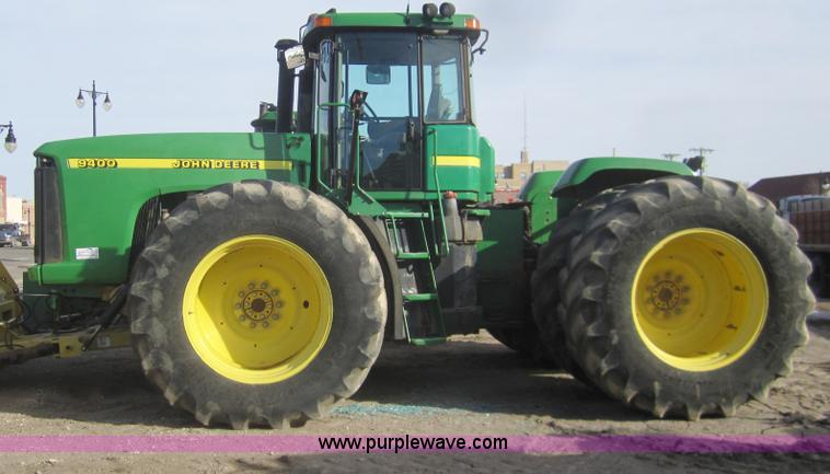 image for item B5614 2001 John Deere 9400 4WD tractor