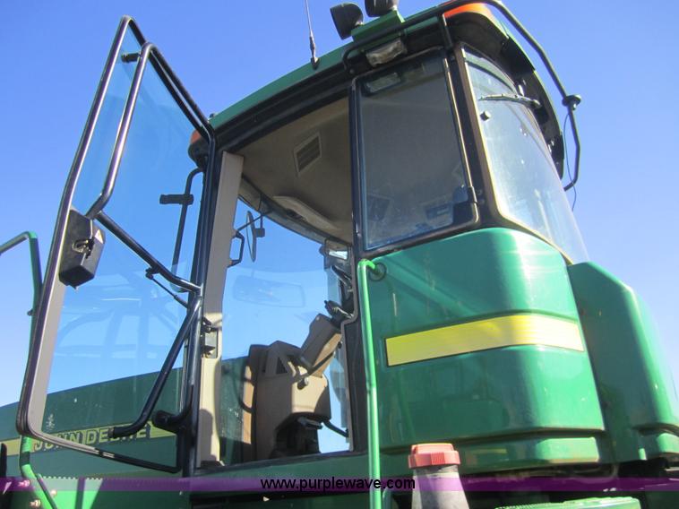 image for item B5614 2001 John Deere 9400 4WD tractor