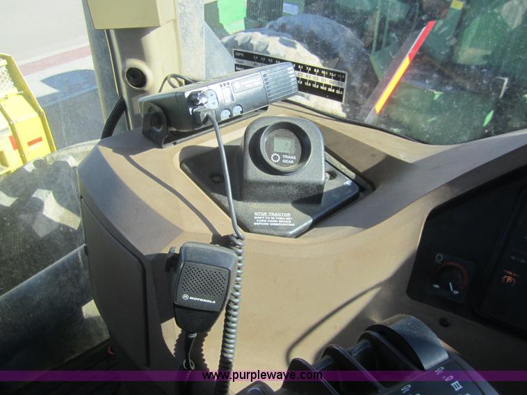 image for item B5614 2001 John Deere 9400 4WD tractor