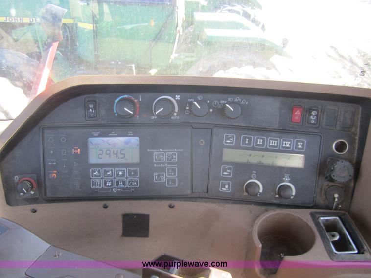 image for item B5614 2001 John Deere 9400 4WD tractor