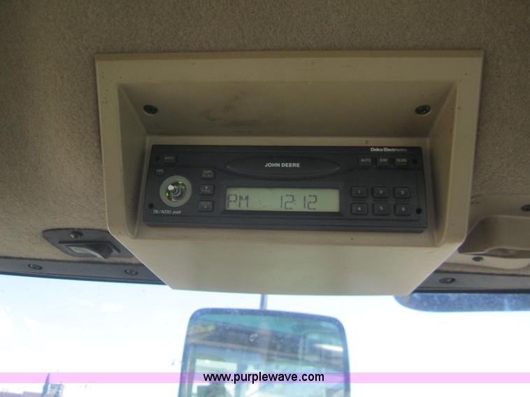 image for item B5614 2001 John Deere 9400 4WD tractor