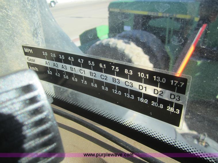 image for item B5614 2001 John Deere 9400 4WD tractor