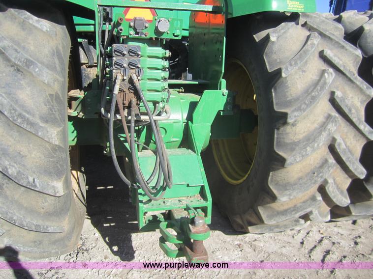 image for item B5614 2001 John Deere 9400 4WD tractor
