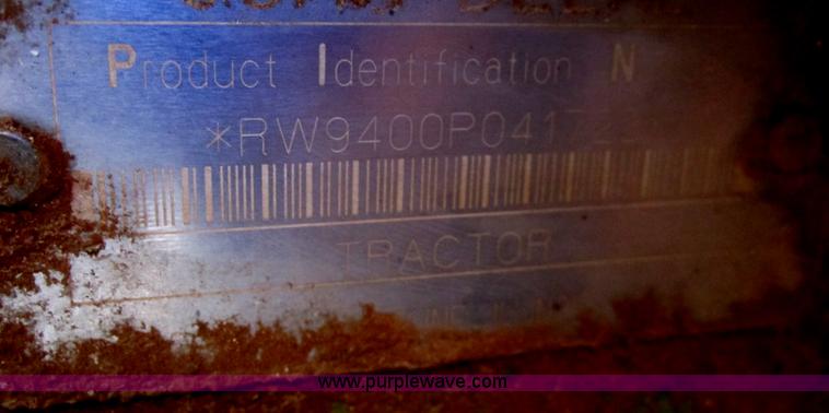 image for item B5614 2001 John Deere 9400 4WD tractor