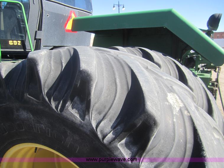 image for item B5616 1990 John Deere 8960 4WD tractor