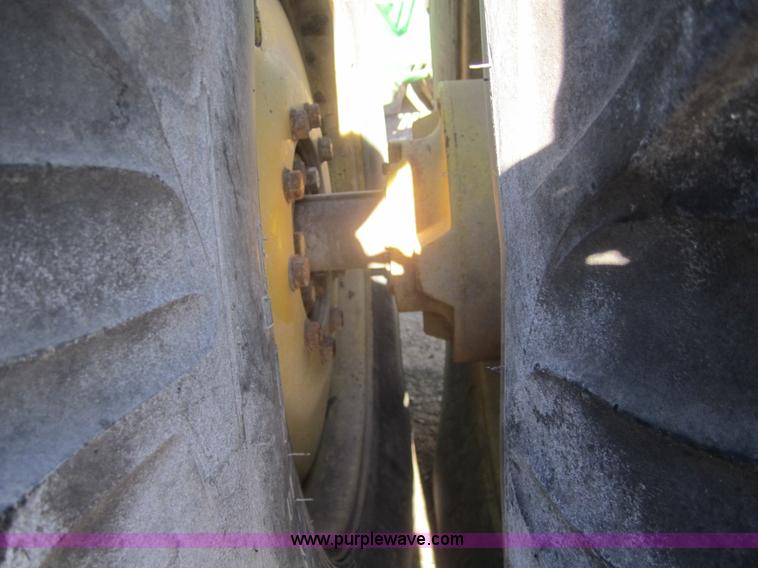 image for item B5616 1990 John Deere 8960 4WD tractor