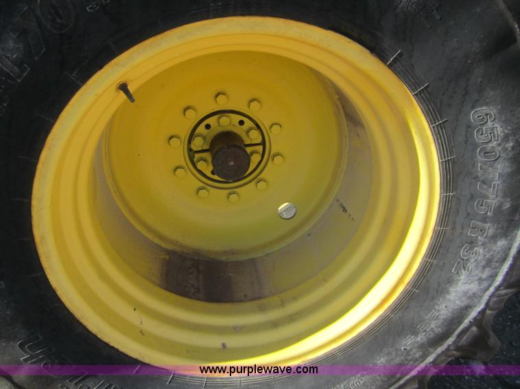 image for item B5616 1990 John Deere 8960 4WD tractor