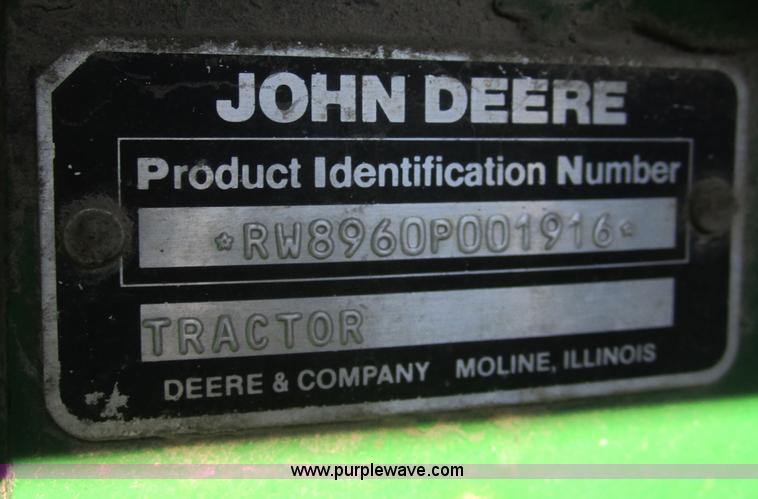 image for item B5616 1990 John Deere 8960 4WD tractor
