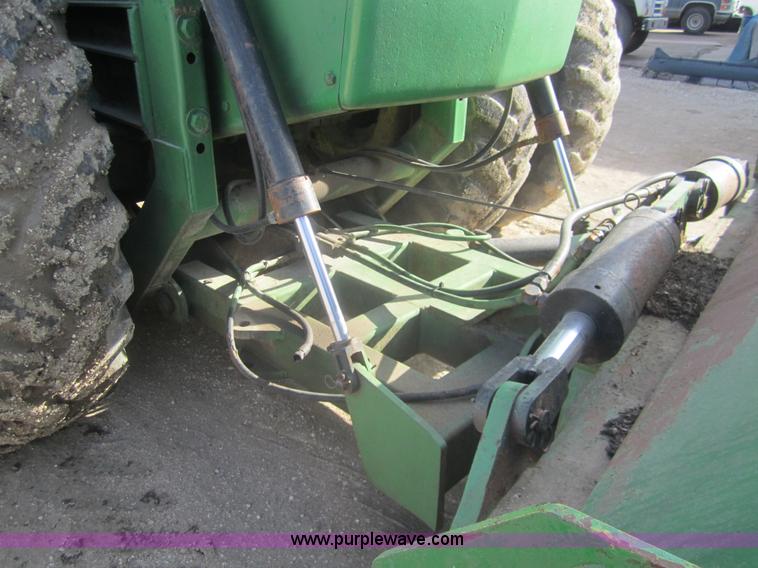 image for item B5619 Degelman/Deere 865 12' six-way blade